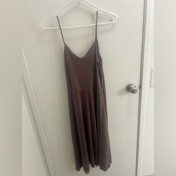 Velvet Lavender Dress - Picture 5 of 5